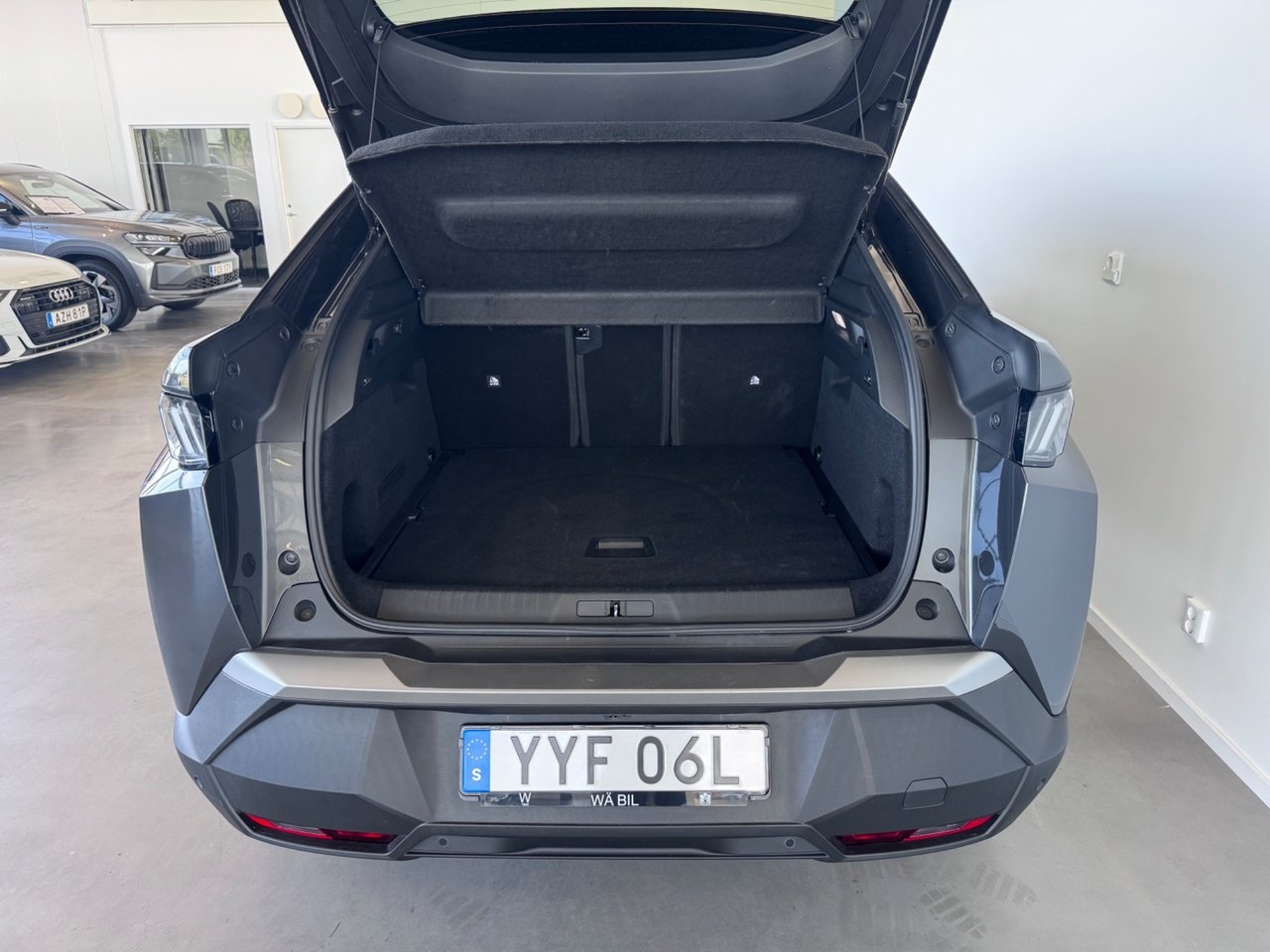Peugeot 3008 Hybrid 145 1.2 PureTech 145 2025, bild 5/10
