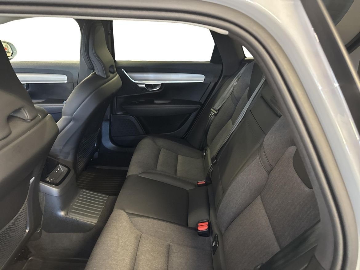 Volvo V90 T6 Core Edition II Drag HK 360 2025, bild 7/10