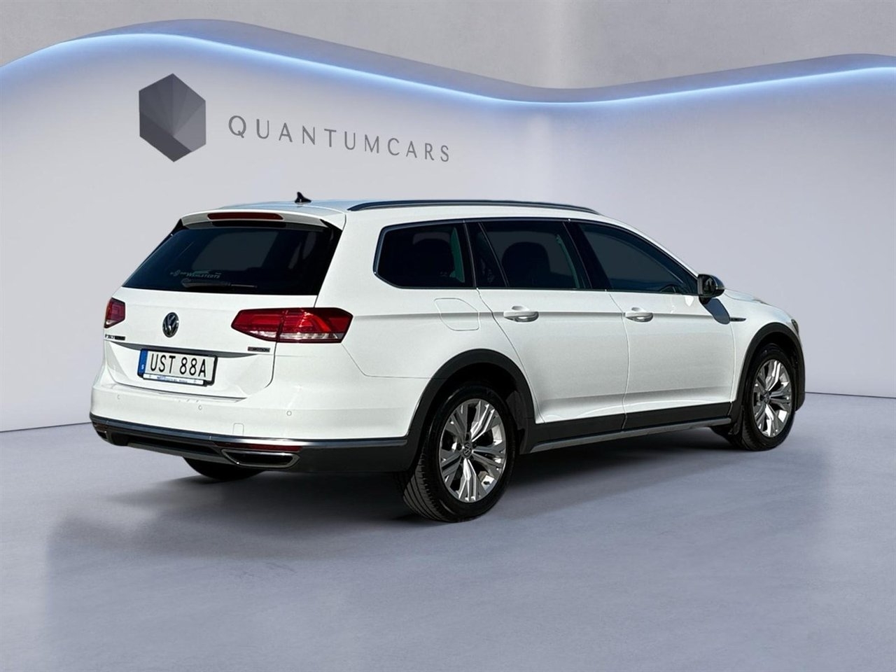 Volkswagen Passat 2019, bild 6/10