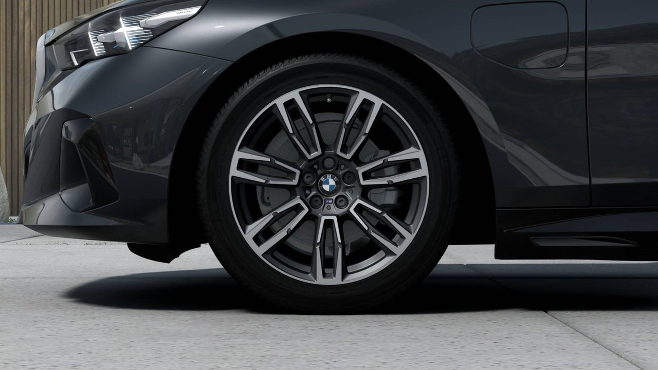 BMW 530 e xDrive,M-Sport,Drag,Adpt Fart 2026, bild 4/5
