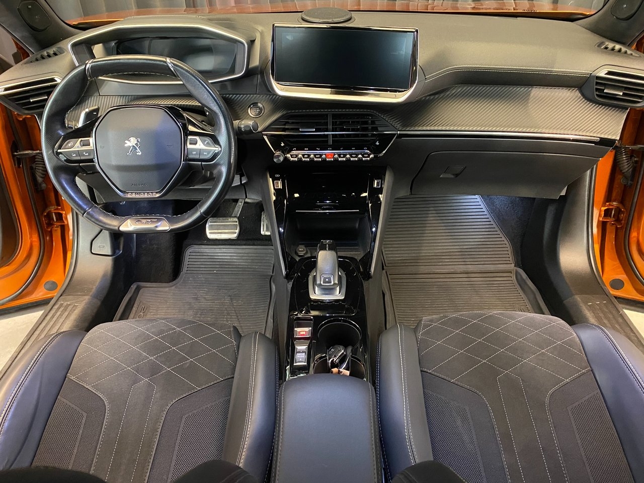 Peugeot 2008 GT 1.2 PureTech 130 AUT 2022, kuva 6/10