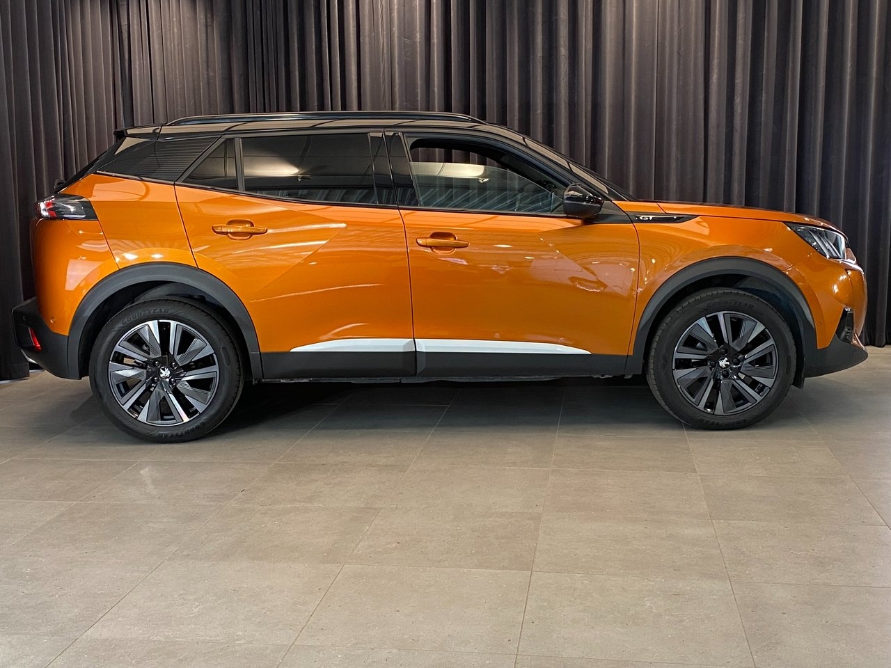 Peugeot 2008 GT 1.2 PureTech 130 AUT 2022, kuva 5/10