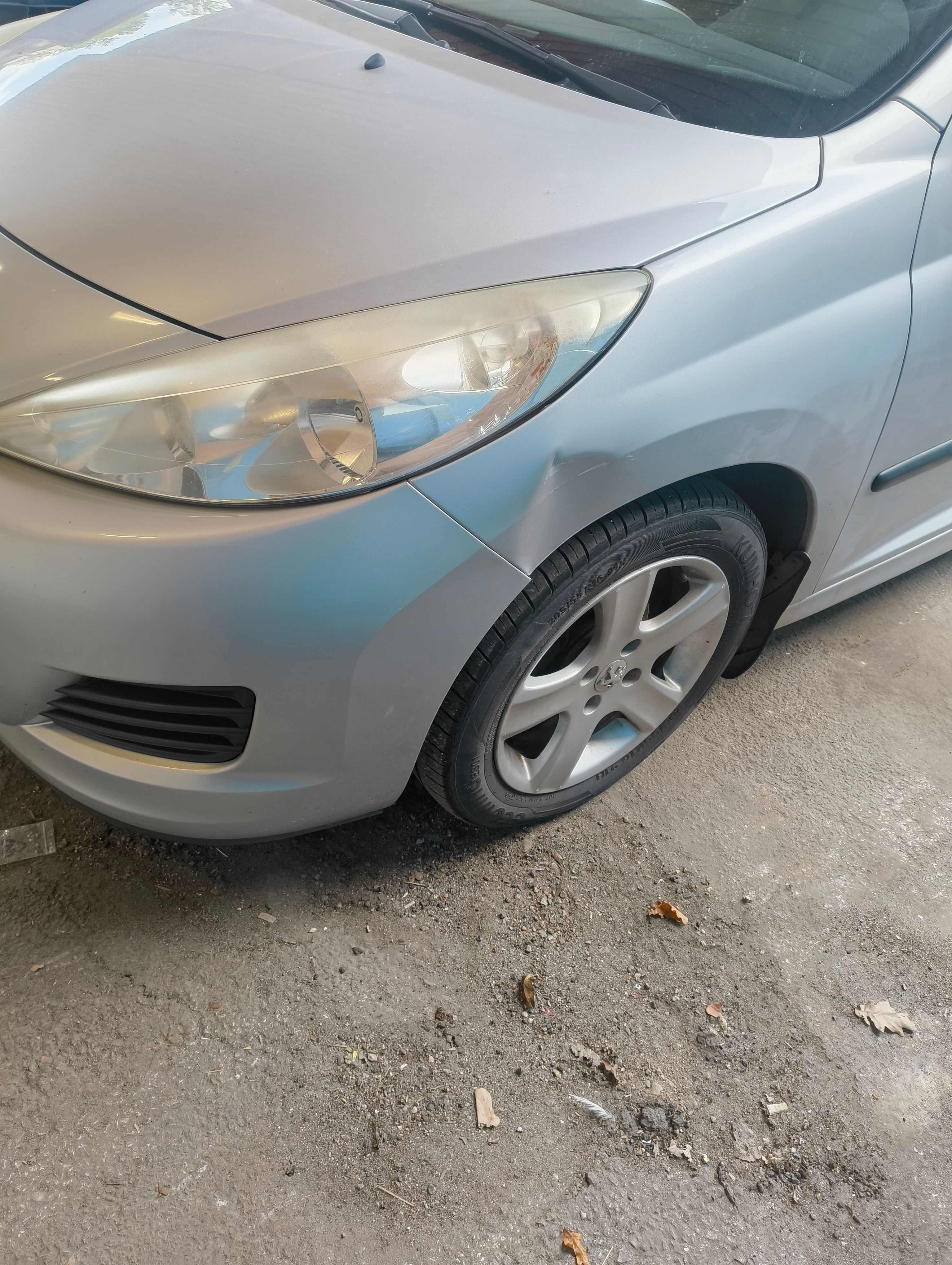 Peugeot 207 5-dörrar 1.6 HDi FAP Manuell 2009, bild 6/10