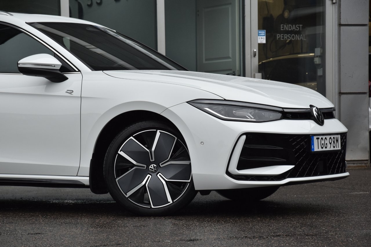 Volkswagen Passat 2025, bild 3/10