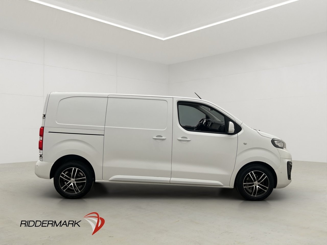 Peugeot Expert L2 2.0HDi 2017, bild 2/10
