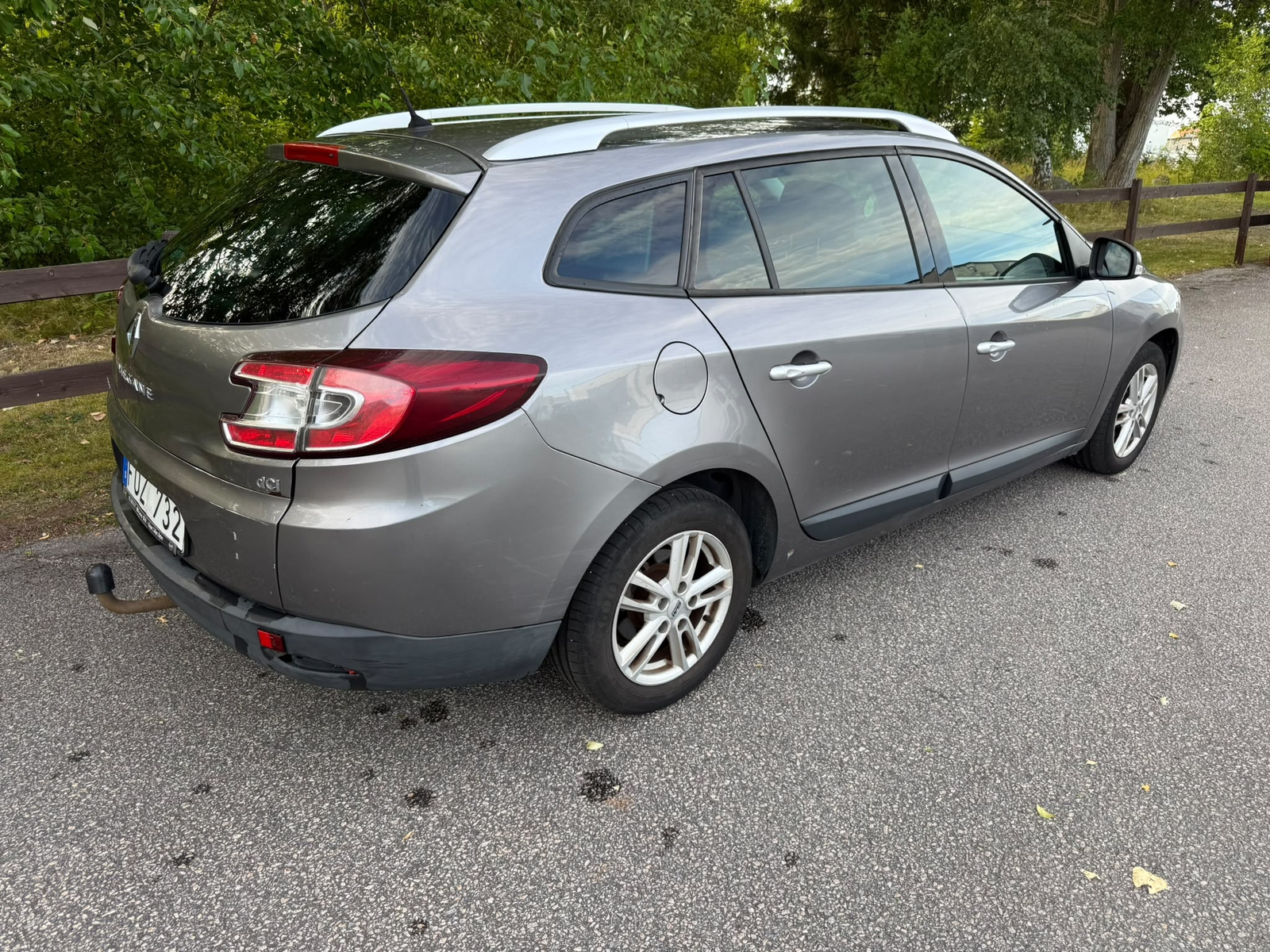 Renault Megane III Grandtour 1.5 dCi DCT 2011, bild 4/6