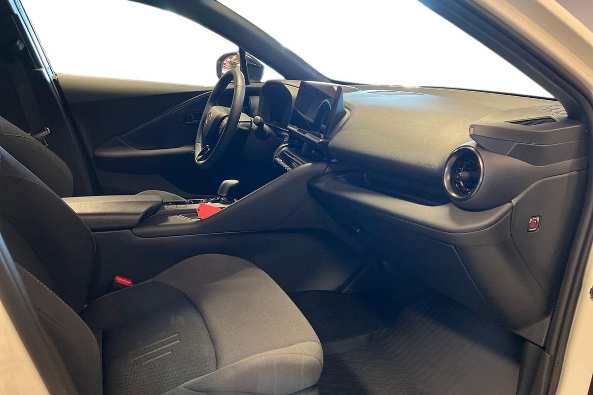 Toyota C-HR 2025, bild 7/10