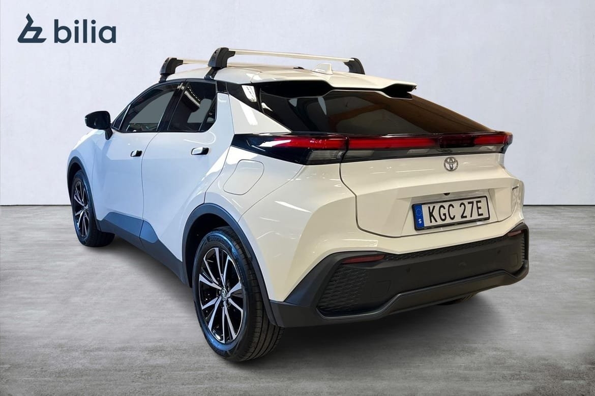 Toyota C-HR 2025, bild 2/10