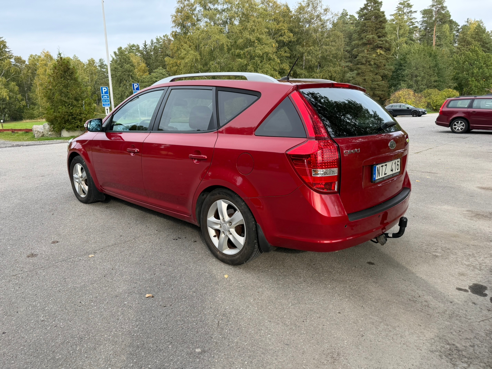 Kia Ceed _sw 1.6 CRDi Manuell 2012, bild 2/15