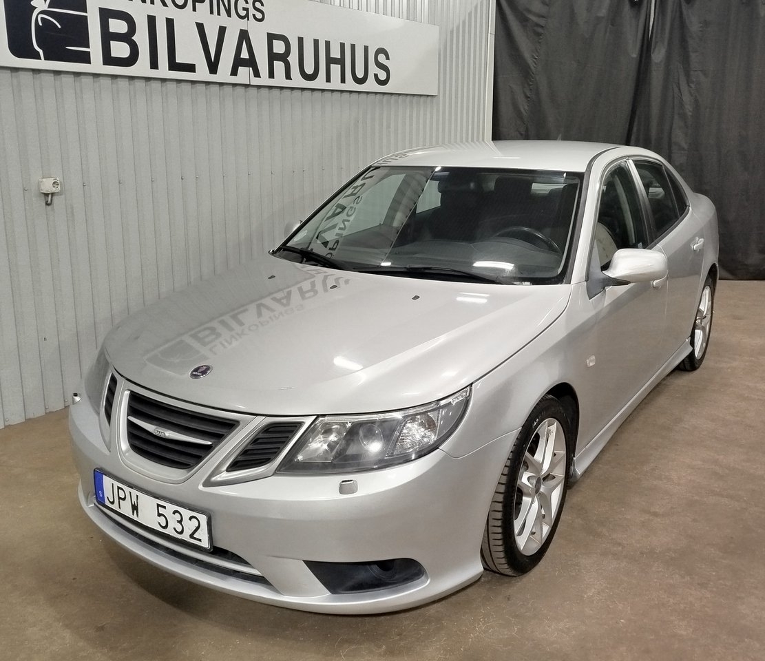 Saab 9-3 SportSedan 1.9 TTiD 2011, bild 2/10