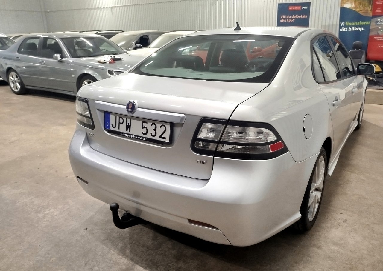 Saab 9-3 SportSedan 1.9 TTiD 2011, bild 6/10