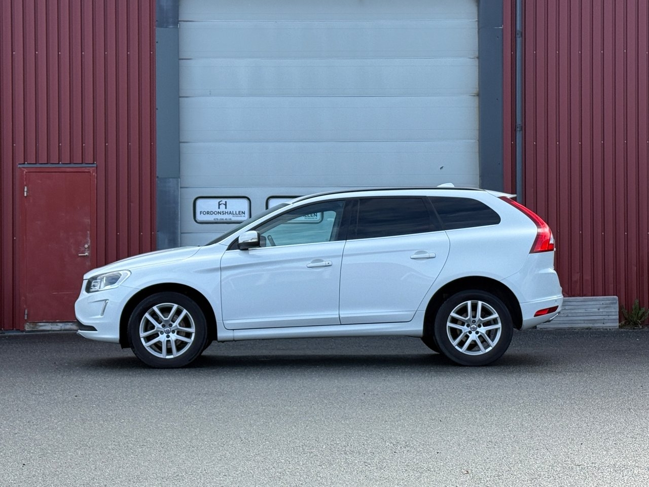 Volvo XC60 2017, bild 2/10