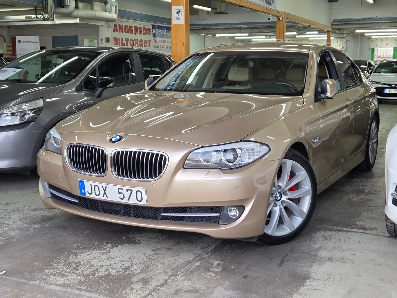 BMW 520 d Sedan Steptronic 2011, bild 2/10