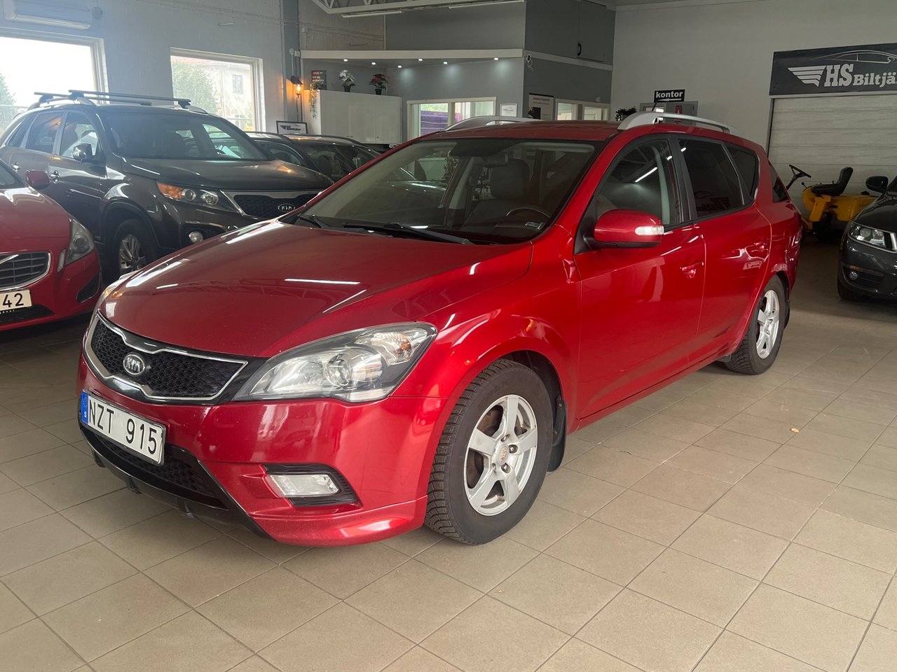 Kia Ceed cee'd_sw 1.6 CRDi ECO Euro 5 2012, bild 3/10