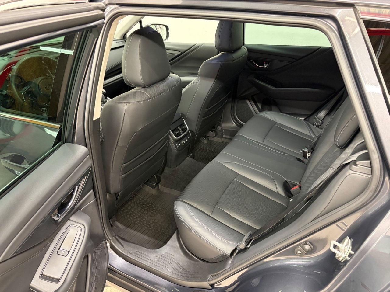 Subaru Outback 2022, bild 6/10