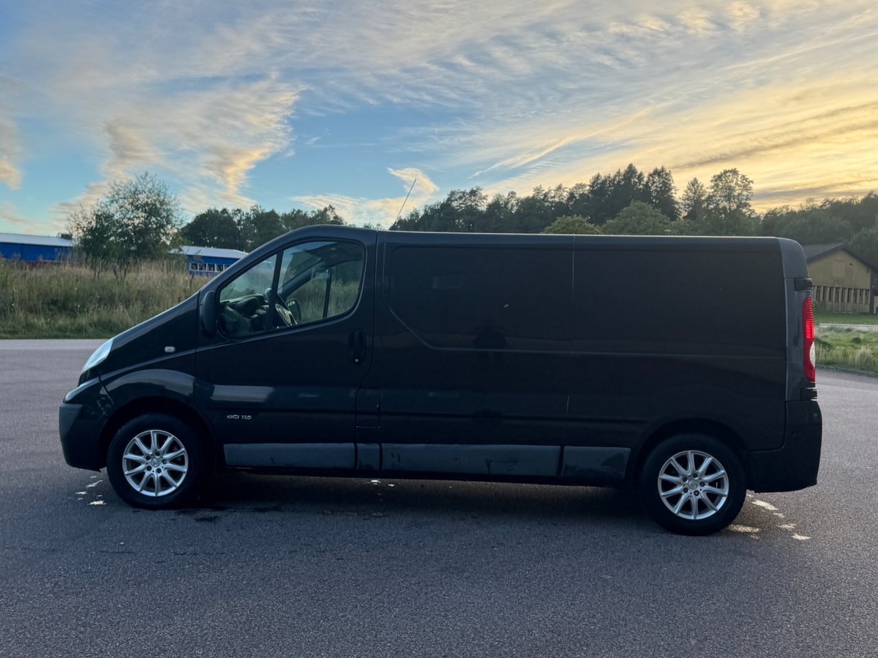 Nissan Primastar 2.9t 2.0 dCi Manuell 2013, bild 4/10