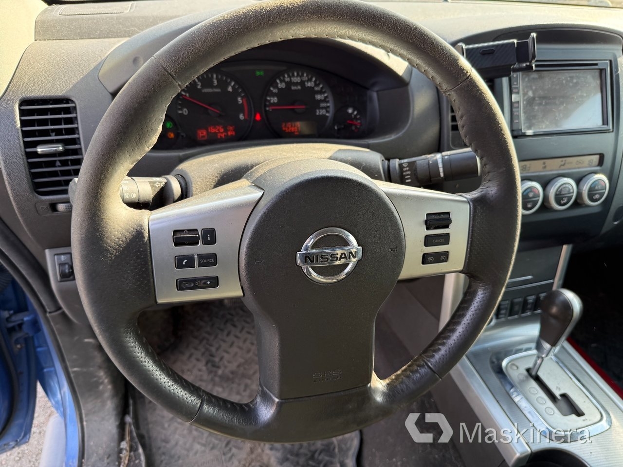 Nissan Navara 2011, bild 7/9