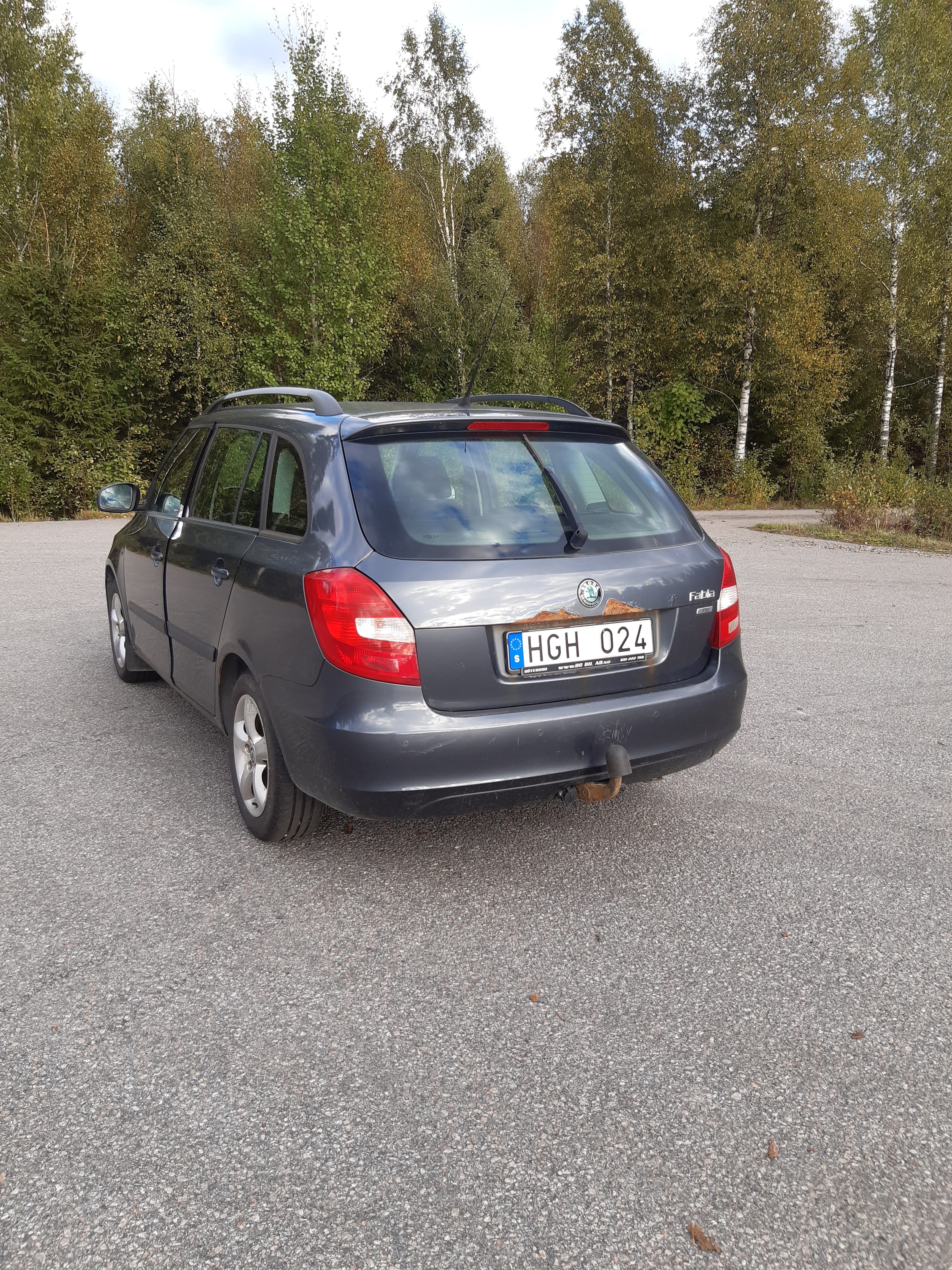Skoda Fabia Kombi 1.2 TSI Manuell 2011, bild 4/5
