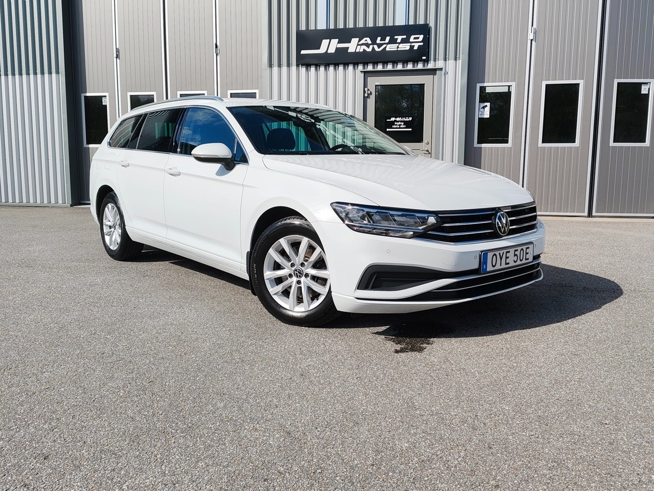 Volkswagen Passat 2023, bild 2/10