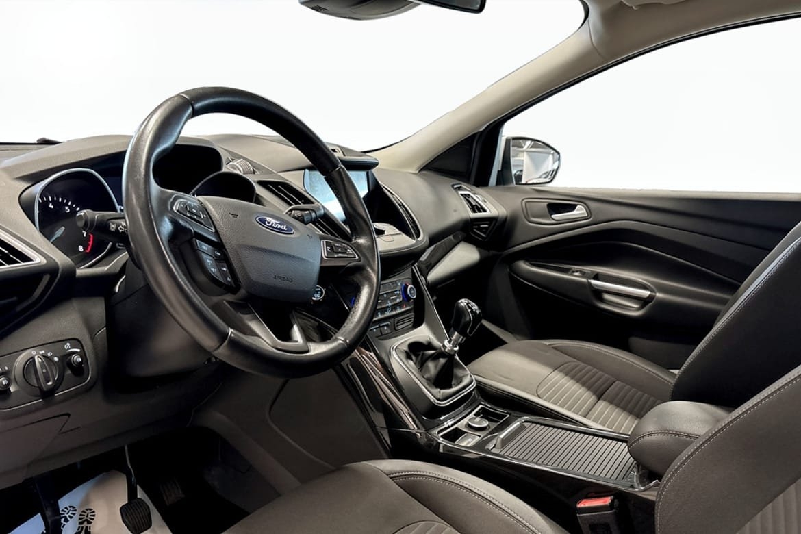 Ford Kuga 1.5 EcoBoost Manuell, 150hk 2018, bild 5/9