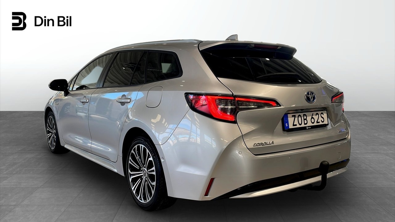 Toyota Corolla TOURING SPORTS 1.8 Hybrid 2019, bild 3/15