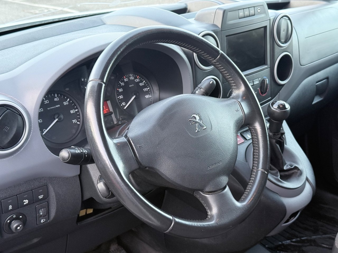 Peugeot Partner 2018, photo 5/10