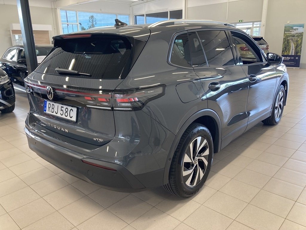 Volkswagen Tiguan 2024, bild 7/10
