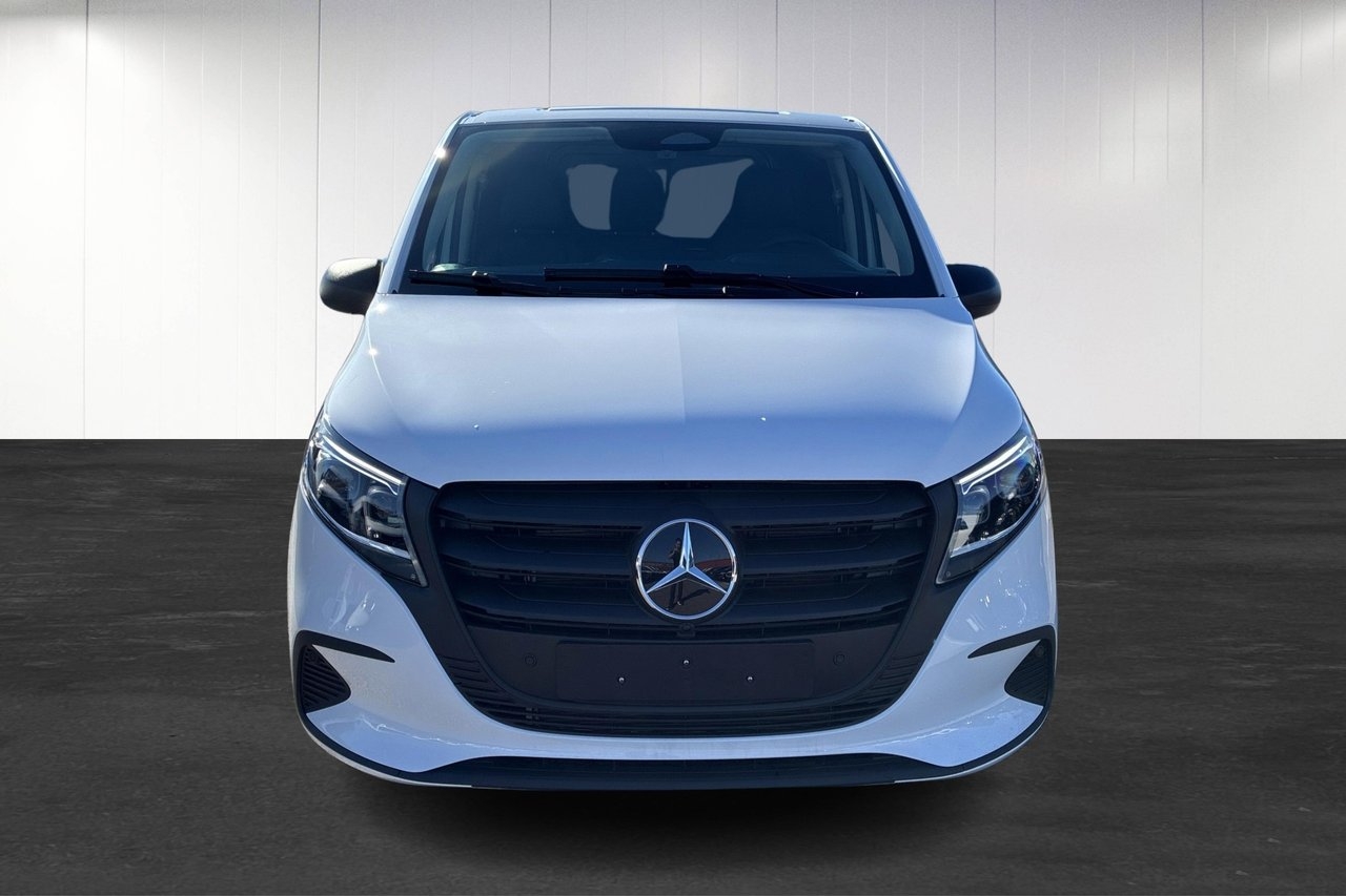Mercedes-Benz Vito 2026, photo 5/10