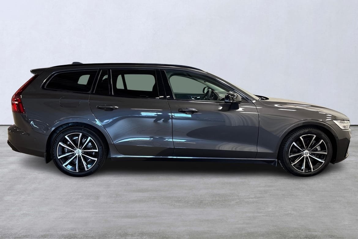 Volvo V60 T6 Plus Dark Nordic Edition 2025, bild 3/10