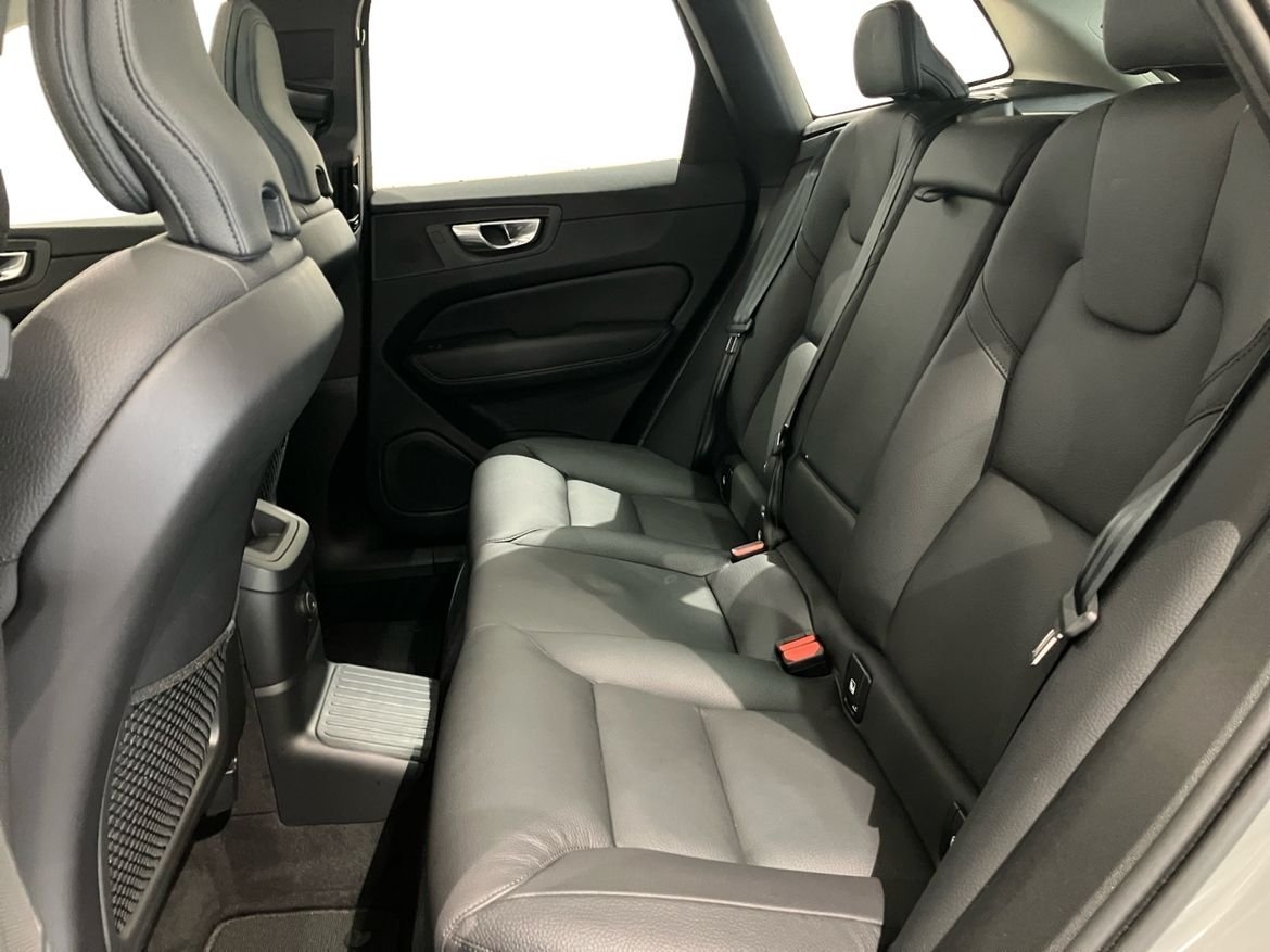Volvo XC60 T6 Core Edition 2025, bild 7/10