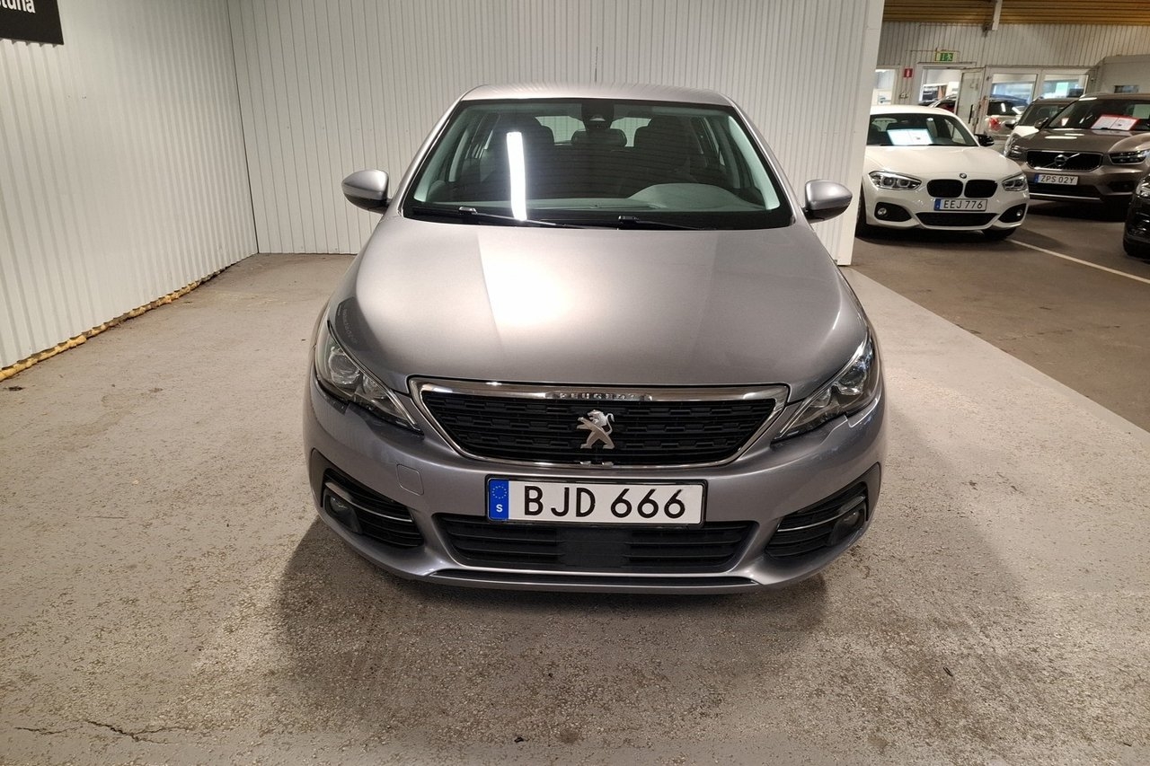 Peugeot 308 2018, kuva 2/10