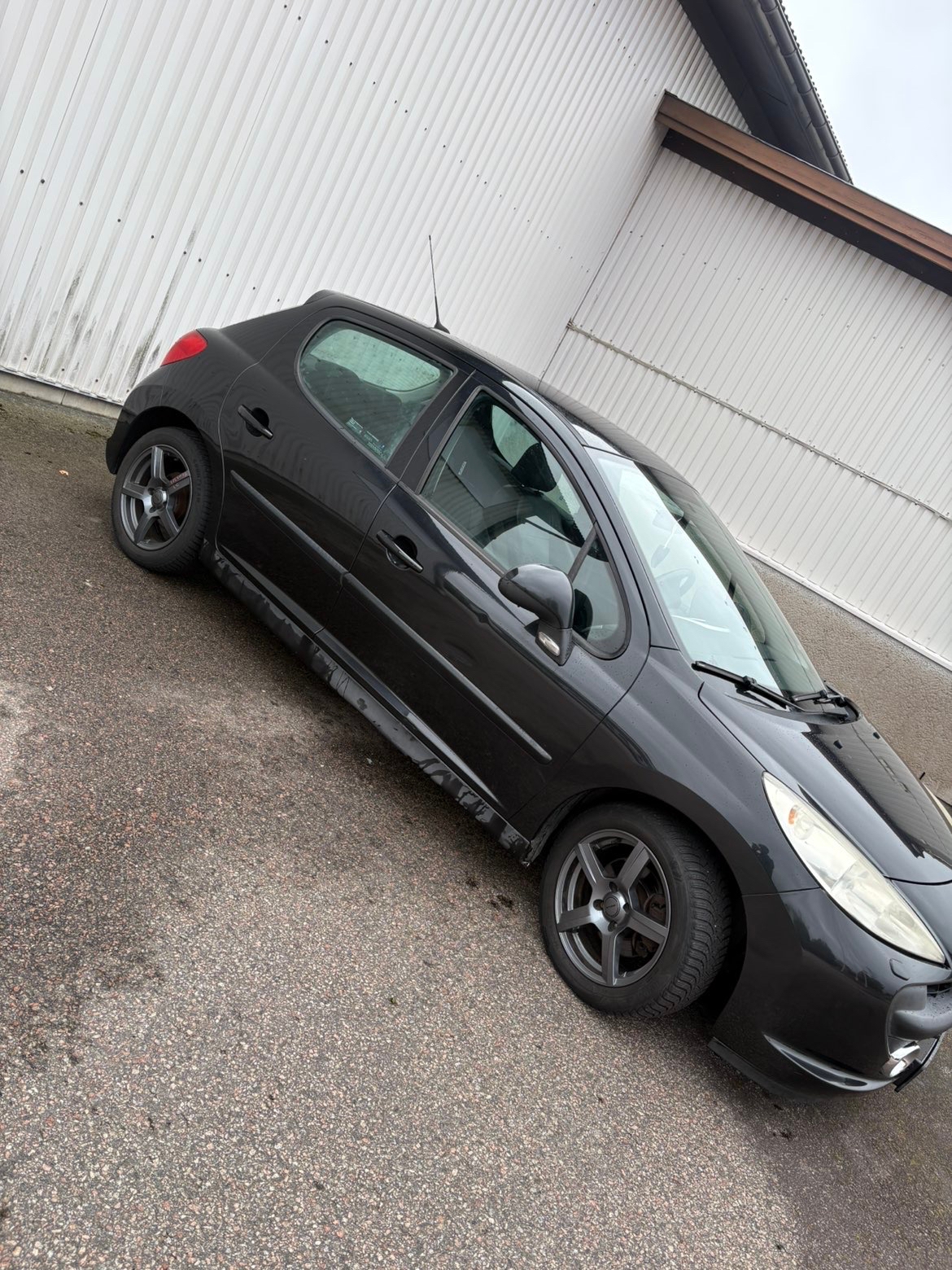 Peugeot 207 5-dörrar 1.6 VTi Manuell 2007, bild 2/7