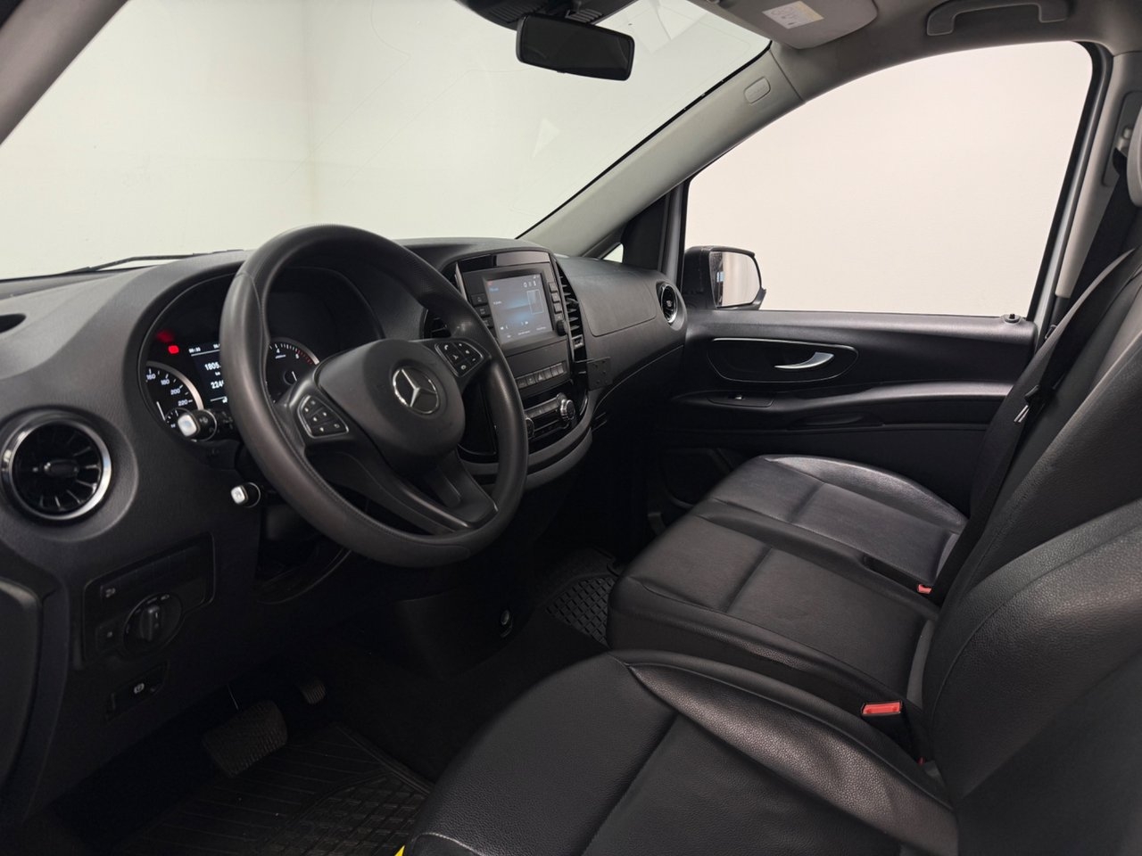 Mercedes-Benz Vito 2021, bild 5/10