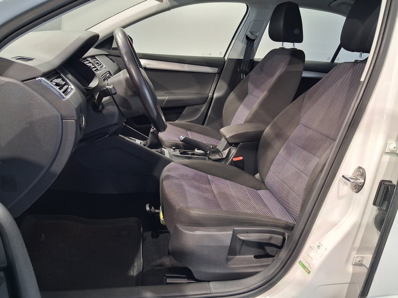 Skoda Octavia 2015, bild 6/10