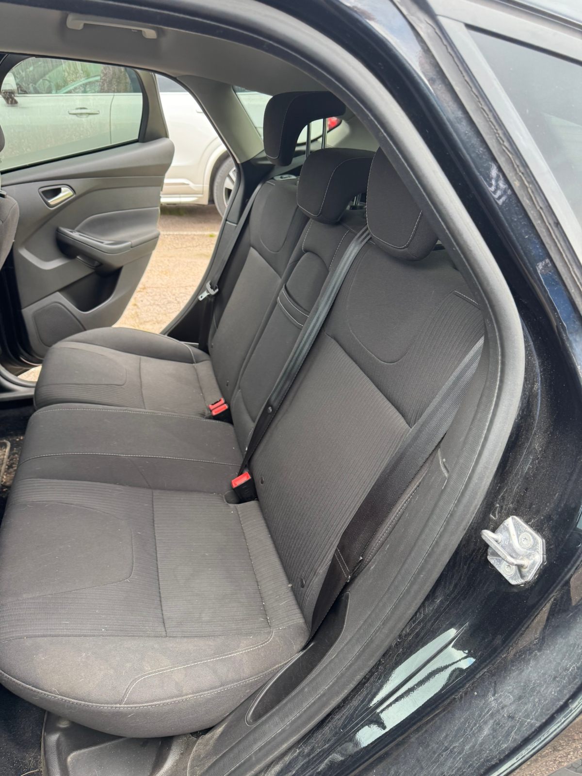 Ford Focus 1.6 TDCi Manuell 2012, bild 5/6