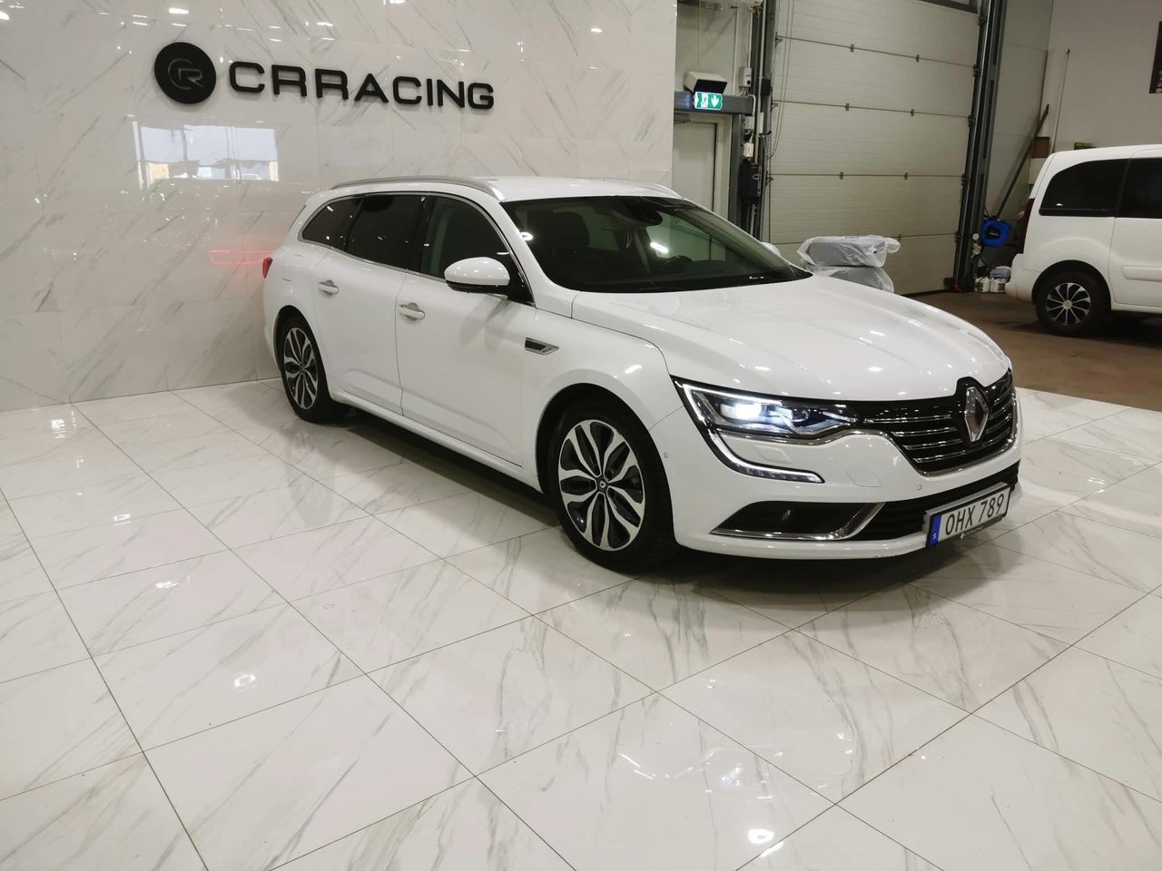 Renault Talisman Grandtour 1.6 dCi EDC 2018, bild 2/10
