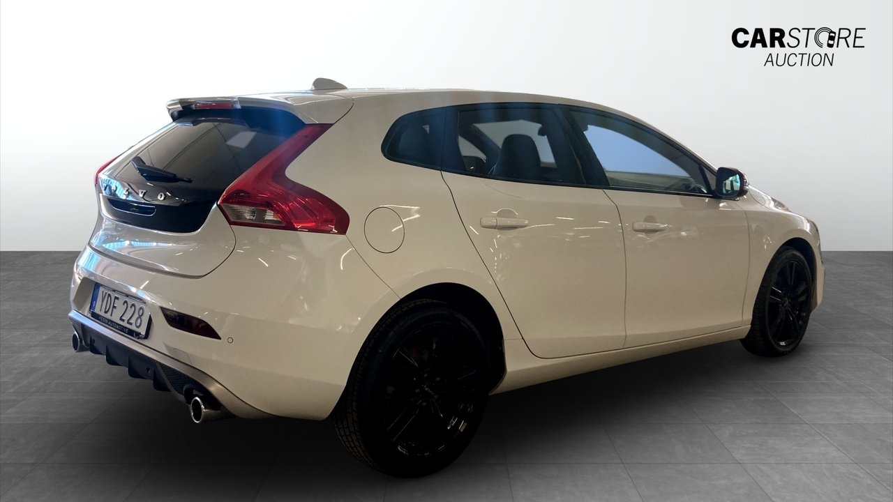 Volvo V40 D3 R-Design P-värmare 2016, bild 2/10