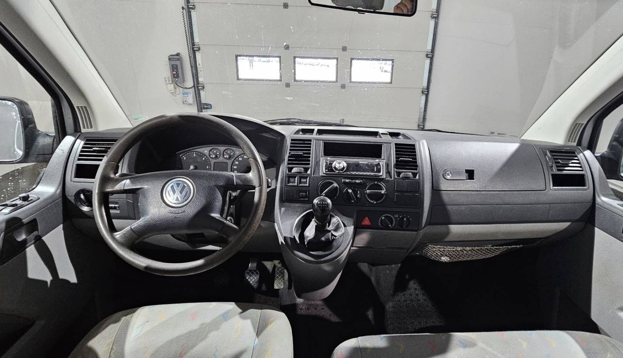 Volkswagen Caravelle 2006, bild 3/10