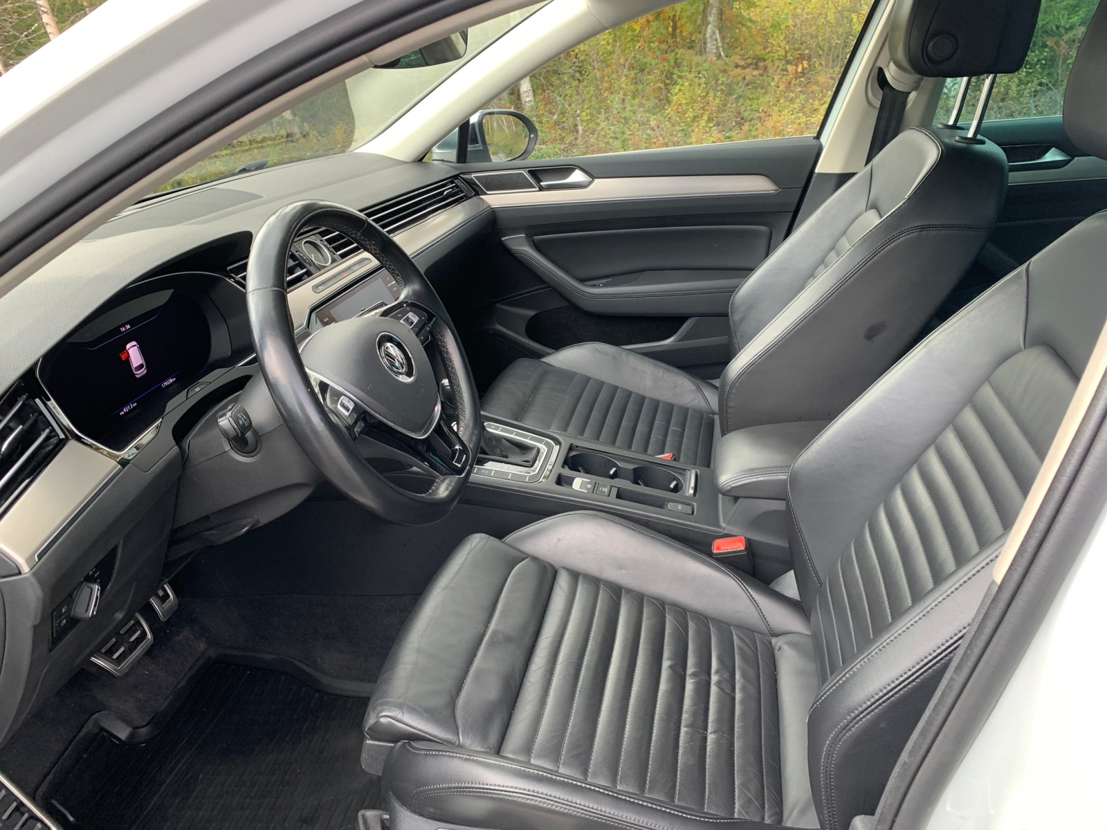 Volkswagen Passat 2018, bild 7/10