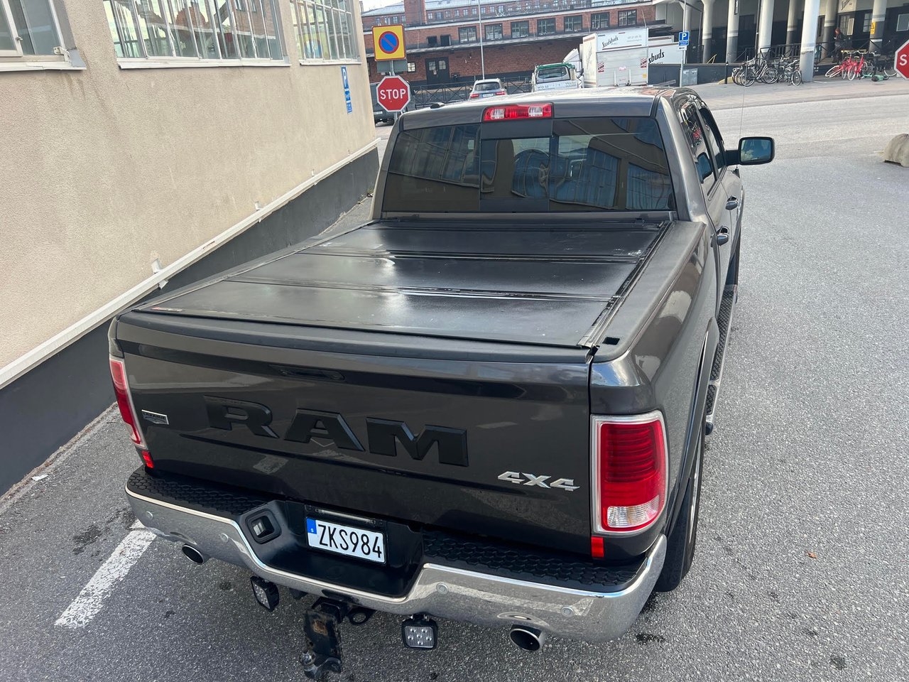 RAM Laramie 5.7 V8 HEMI 4x4 Euro 6 2018, photo 3/6