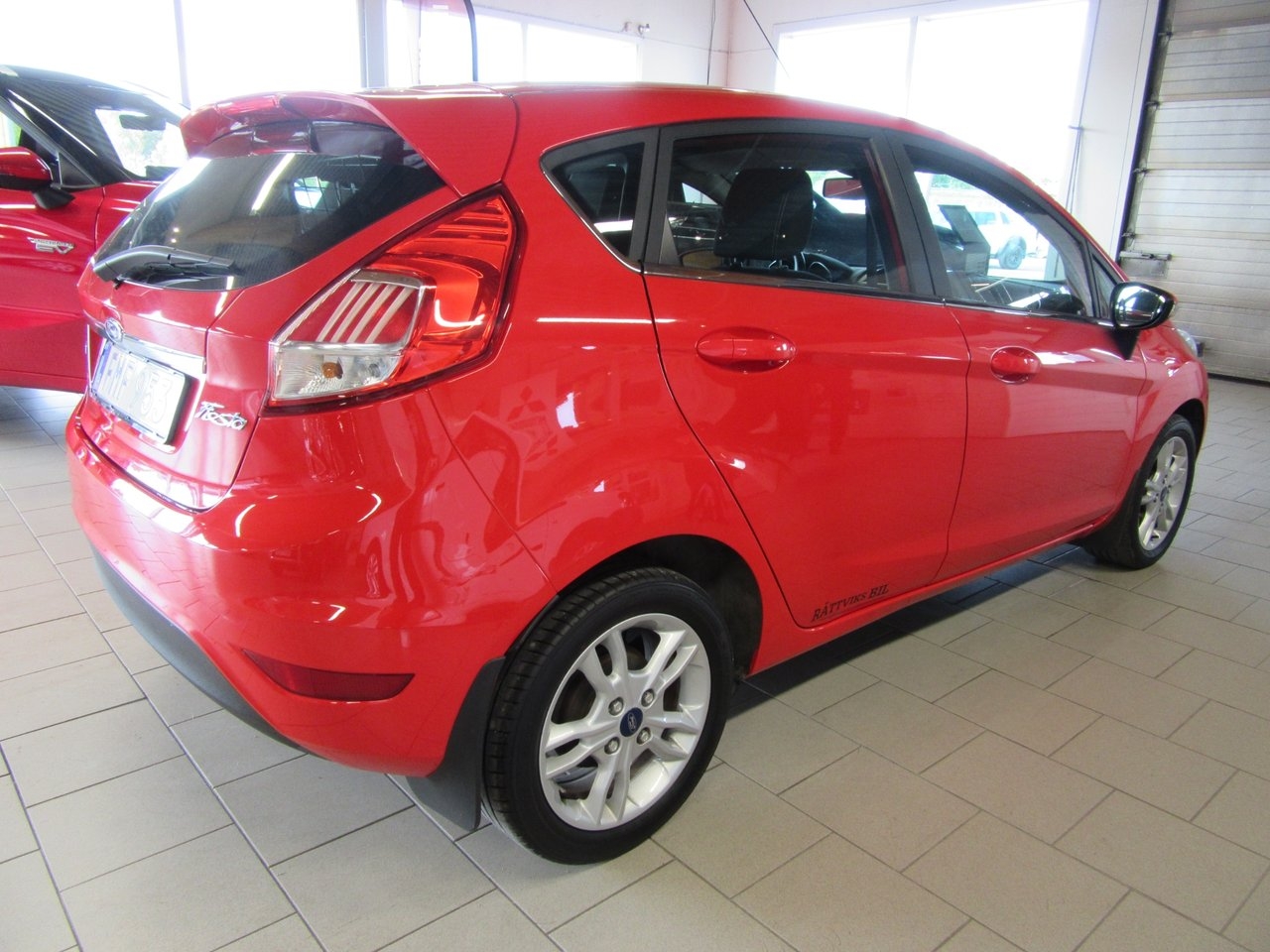 Ford Fiesta 5-dörrar EcoBoost Titanium 2016, bild 2/5