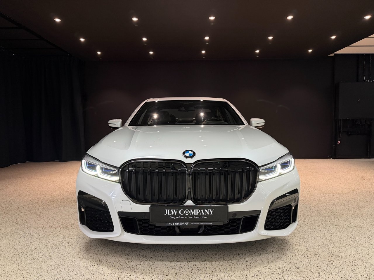 BMW 750 i xDrive M-paket 2020, bild 2/10