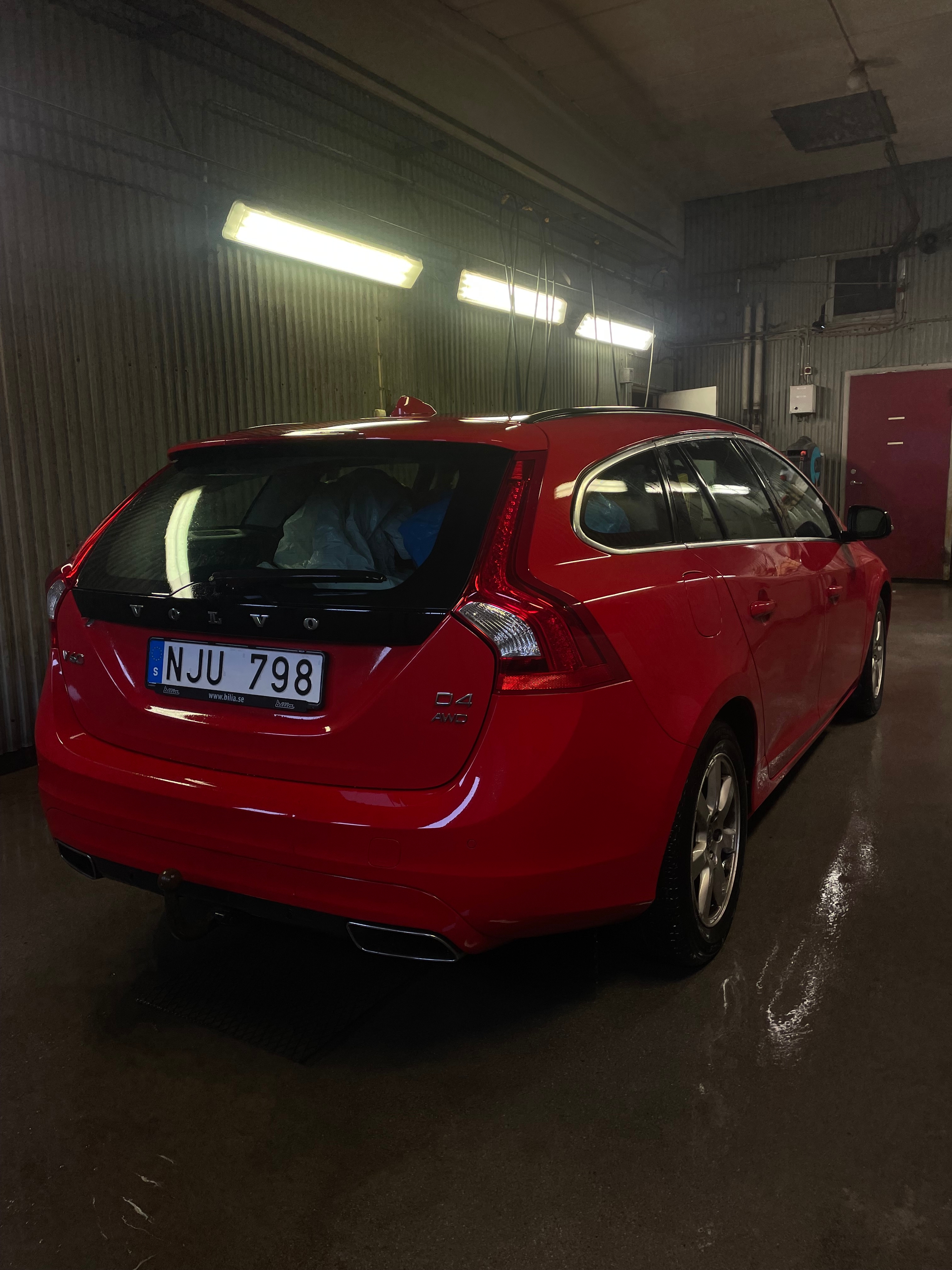 Volvo V60 D4 AWD Geartronic 2014, kuva 4/6