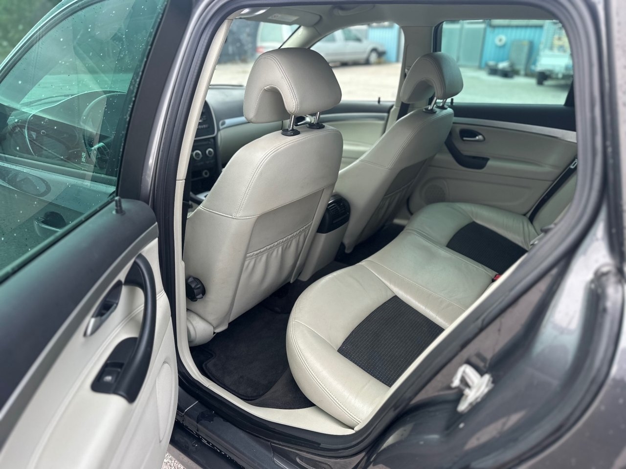 Saab 9-3 2009, bild 7/10