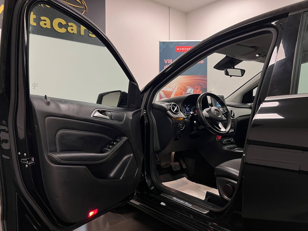 Mercedes-Benz B 180 7G-DCT Urban 2016, photo 7/10
