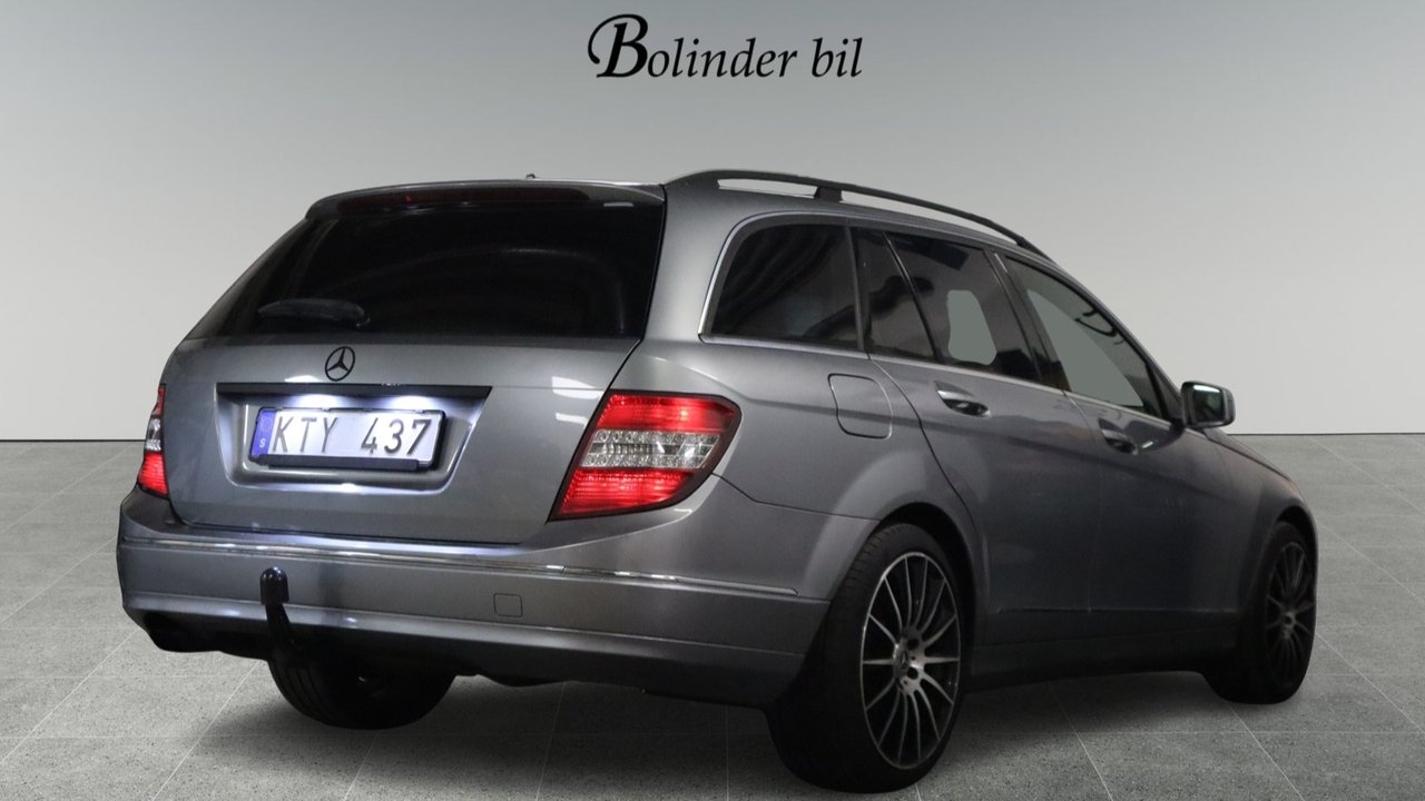 Mercedes-Benz C 2011, photo 6/10