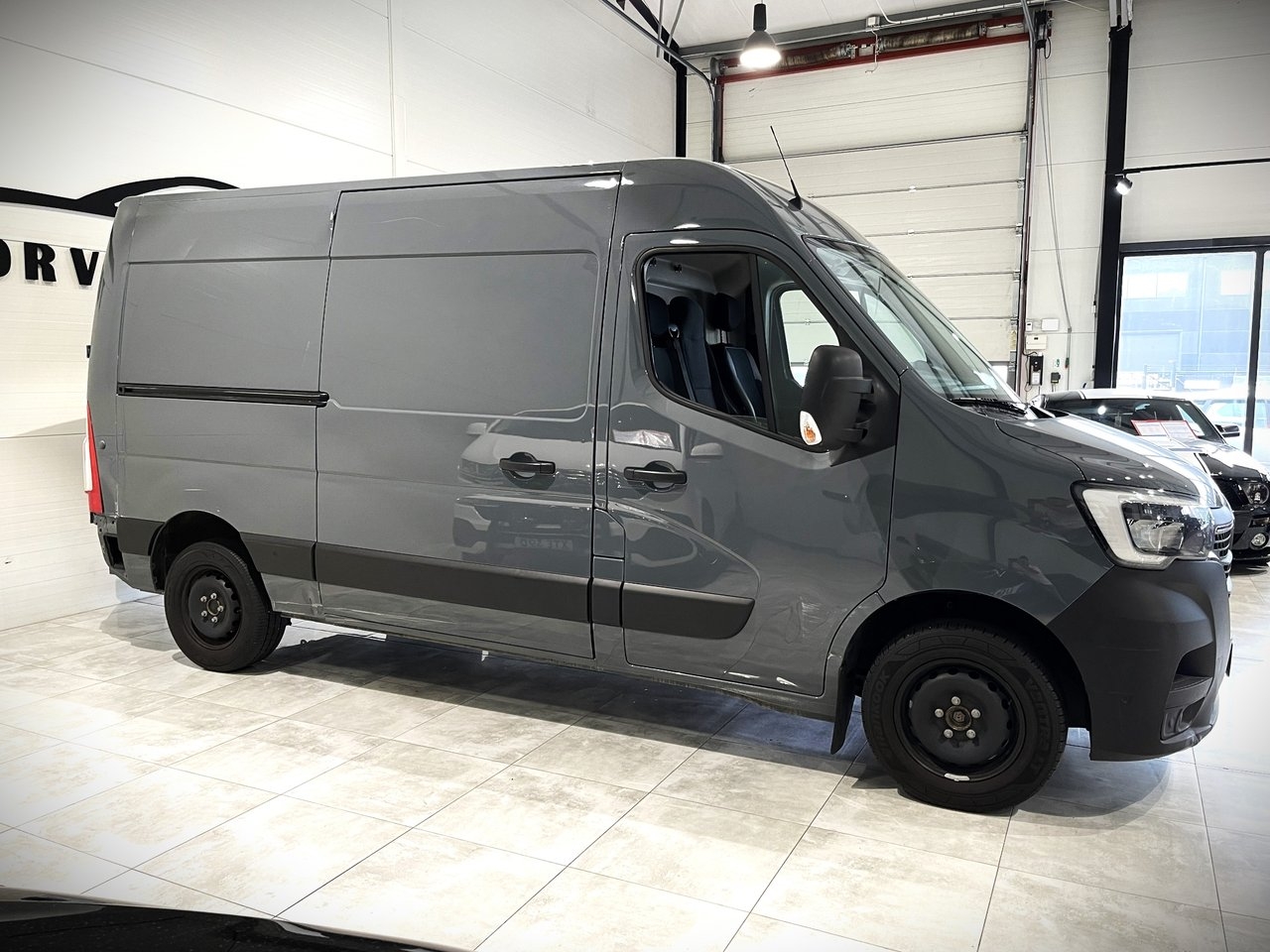 Renault Master 3.5 T 2.3 dCi 3-Sits 2022, kuva 2/12