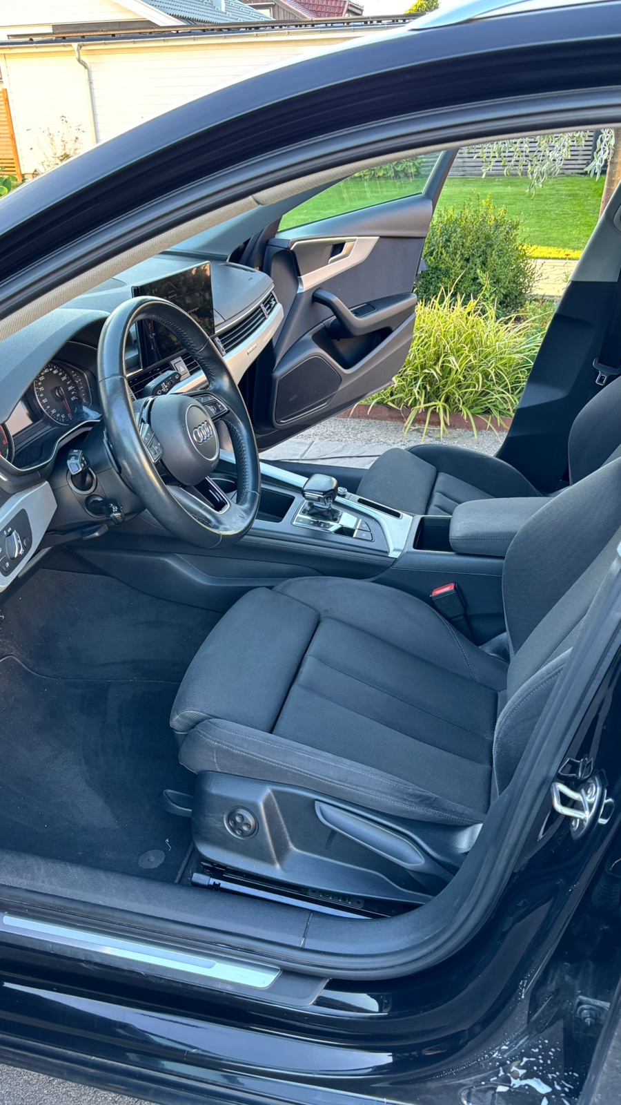 Audi A4 2020, bild 7/10