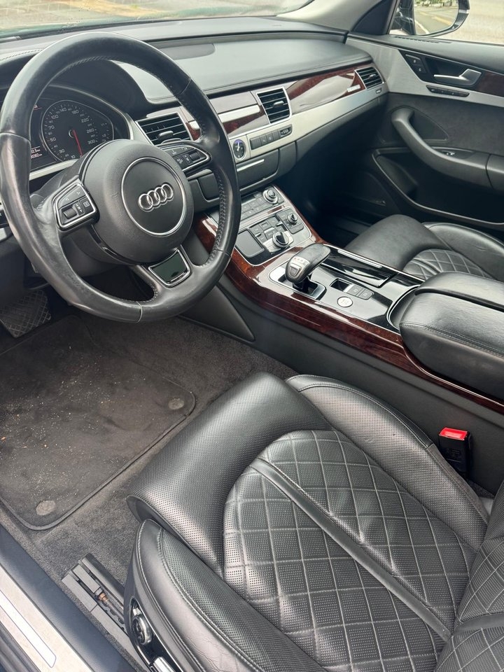 Audi A8 2013, bild 7/10