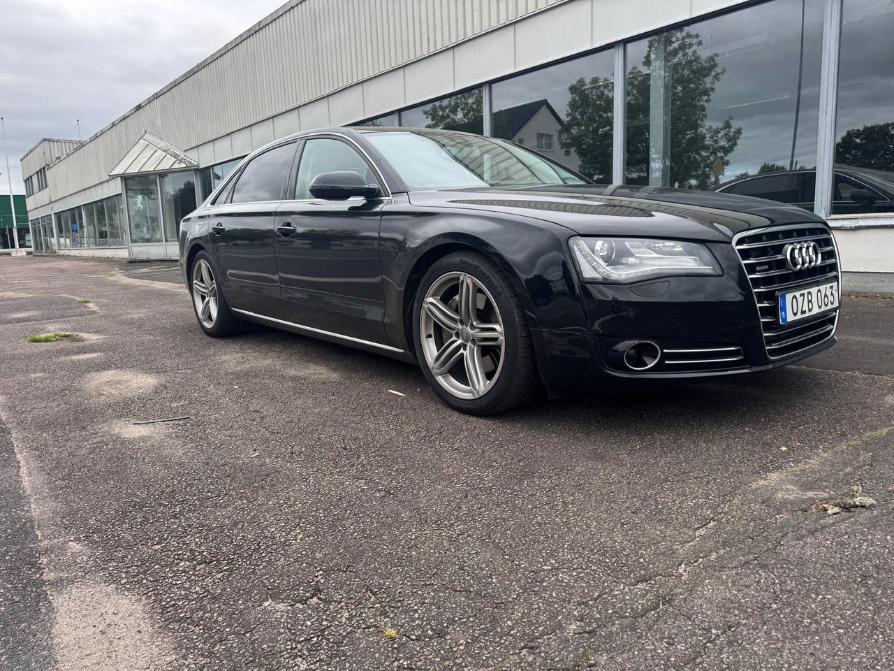 Audi A8 2013, bild 3/10